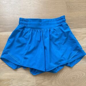 Lululemon Hotty Hot Shorts 4” low rise